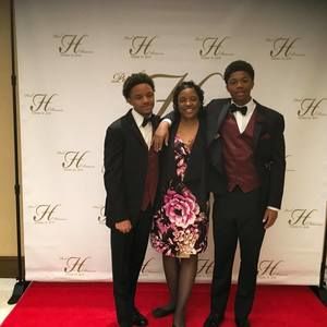 Meet your Posher, Yvette